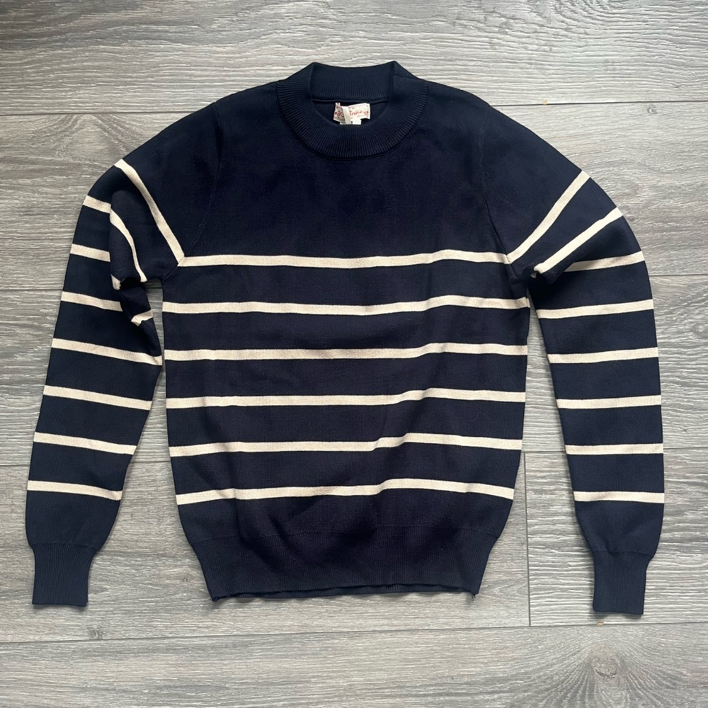 NEW Red Marine Cream Striped Lightweight Long Sleeve Navy Sweater Size M